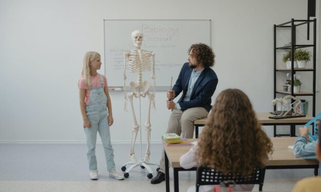 budouci doktorka Dobrá základní škola davá dobré základy pro budoucí studium a povolání